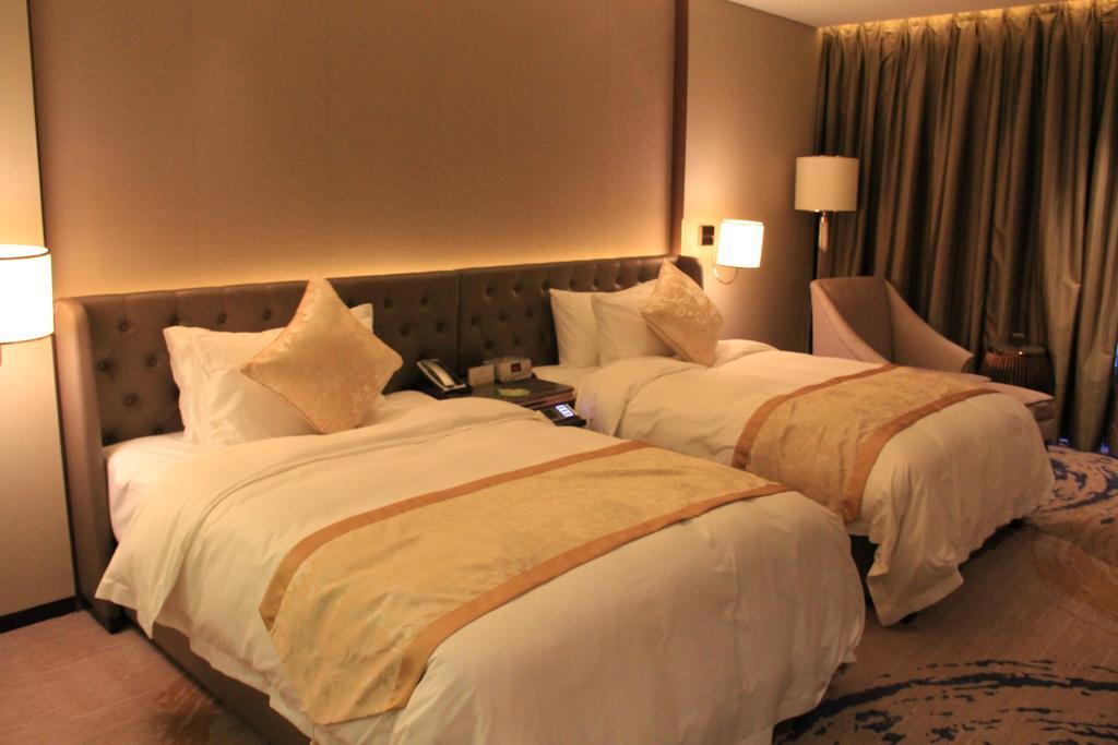 Howard Johnson Qinlu Plaza Yingtan Екстер'єр фото