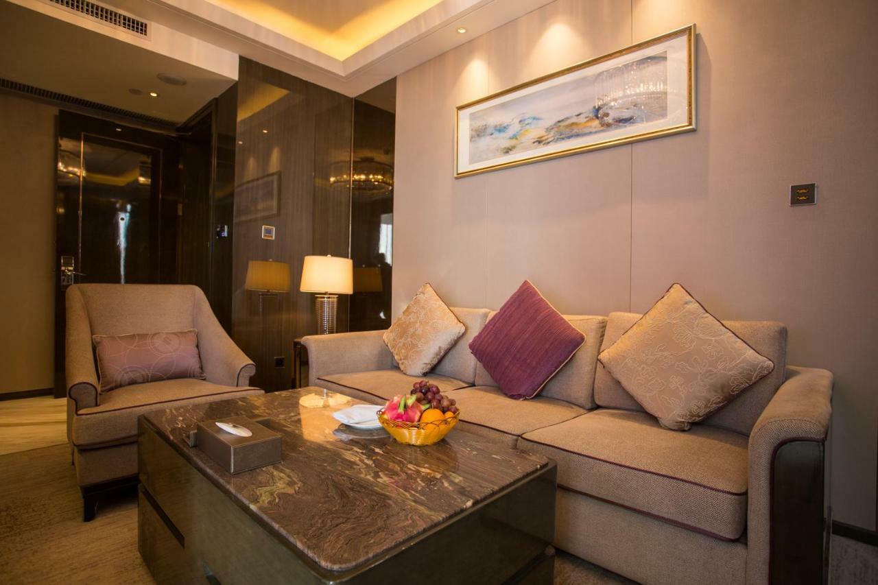 Howard Johnson Qinlu Plaza Yingtan Екстер'єр фото