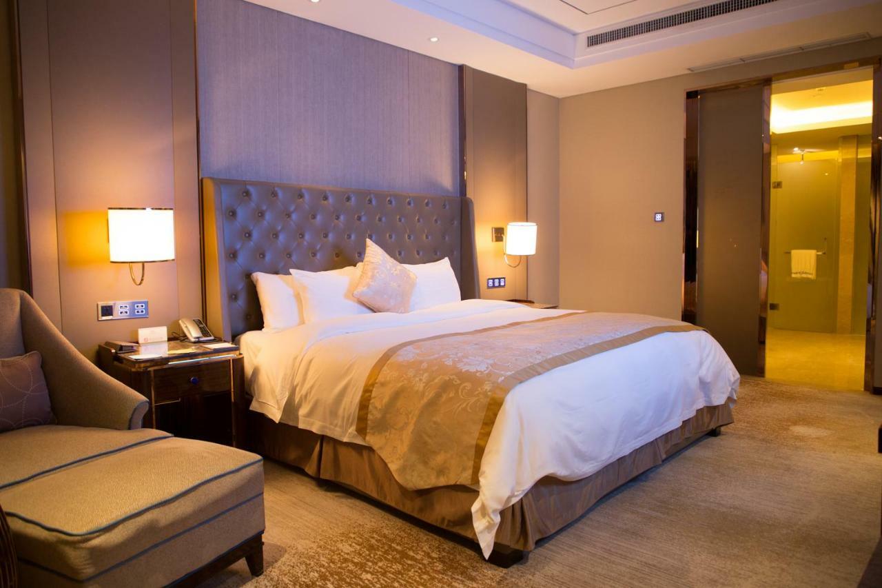 Howard Johnson Qinlu Plaza Yingtan Екстер'єр фото